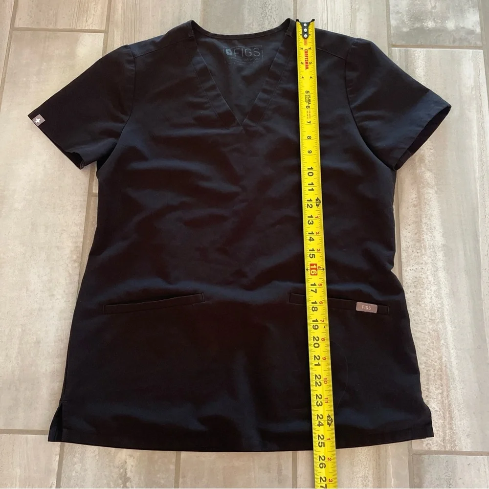 FIGS Black Scrub Set Small Casma Top/Small Kade Cargo Bottoms Pants Women’s - Picture 5 of 16